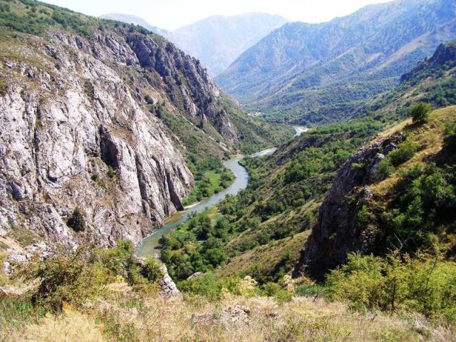 Ущелье в заповеднике Аксу Жабаглы