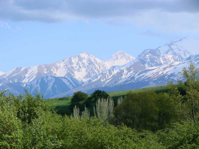 Живописные горы Западного Тянь-Шаня